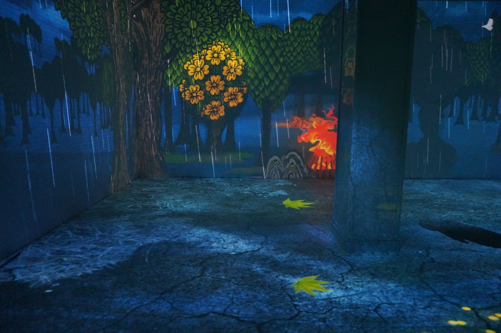 Buddha Space — 雨中古树与篝火